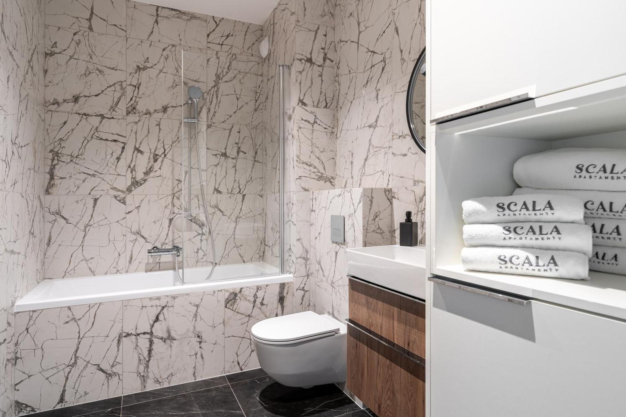 Scala 60C City Center Apartments With Parking By Lion Apartments グダニスク エクステリア 写真